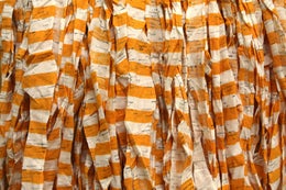 1. Raita oranssi-valkoinen